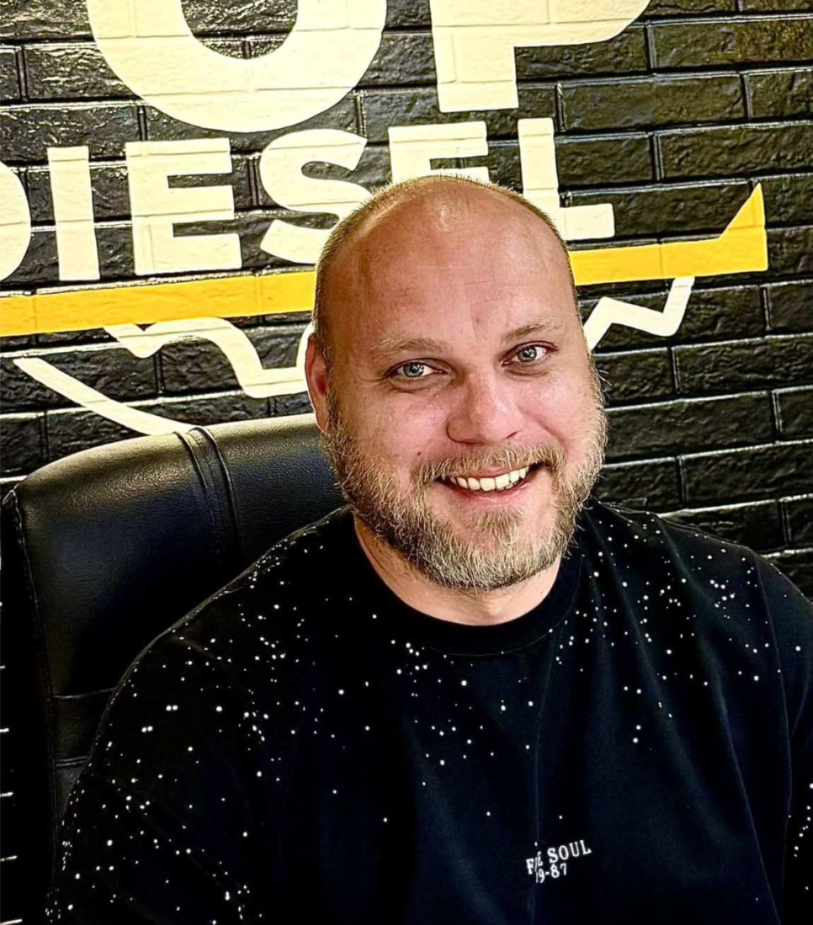 Горлач Владислав
Логист
logist2@top-diesel.ru 
+7 928 356-00-15